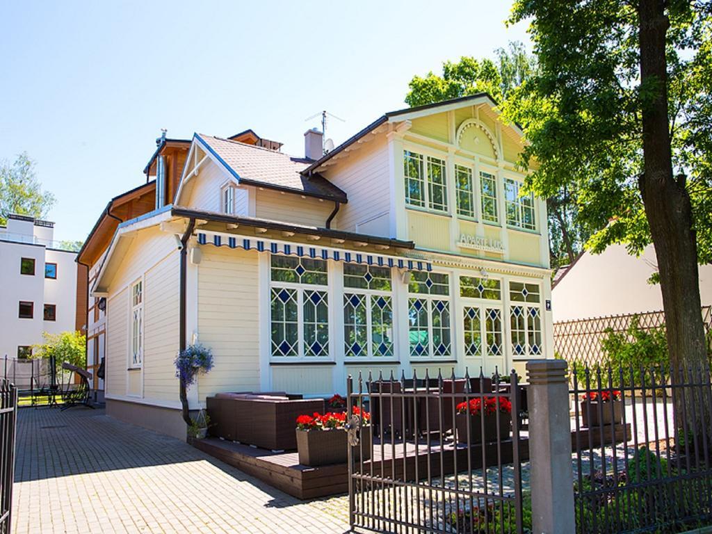 Aparte Lux Jūrkalne Buitenkant foto